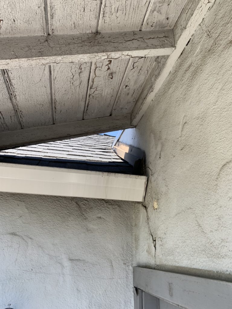 IMPROPER FLASHING WILL ALMOST ALWAYS RESULT IN WATER INTRUSION